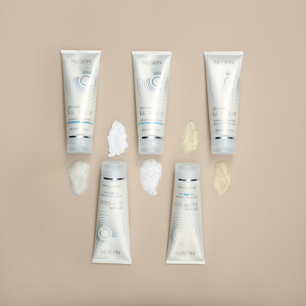 ageLOC LumiSpa iO
Pięć rodzajów żeli Activating Cleanser